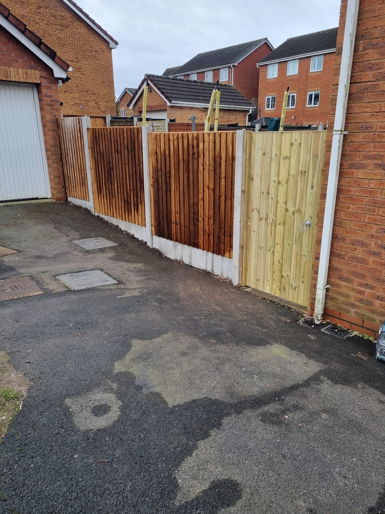 fence repairs Widnes